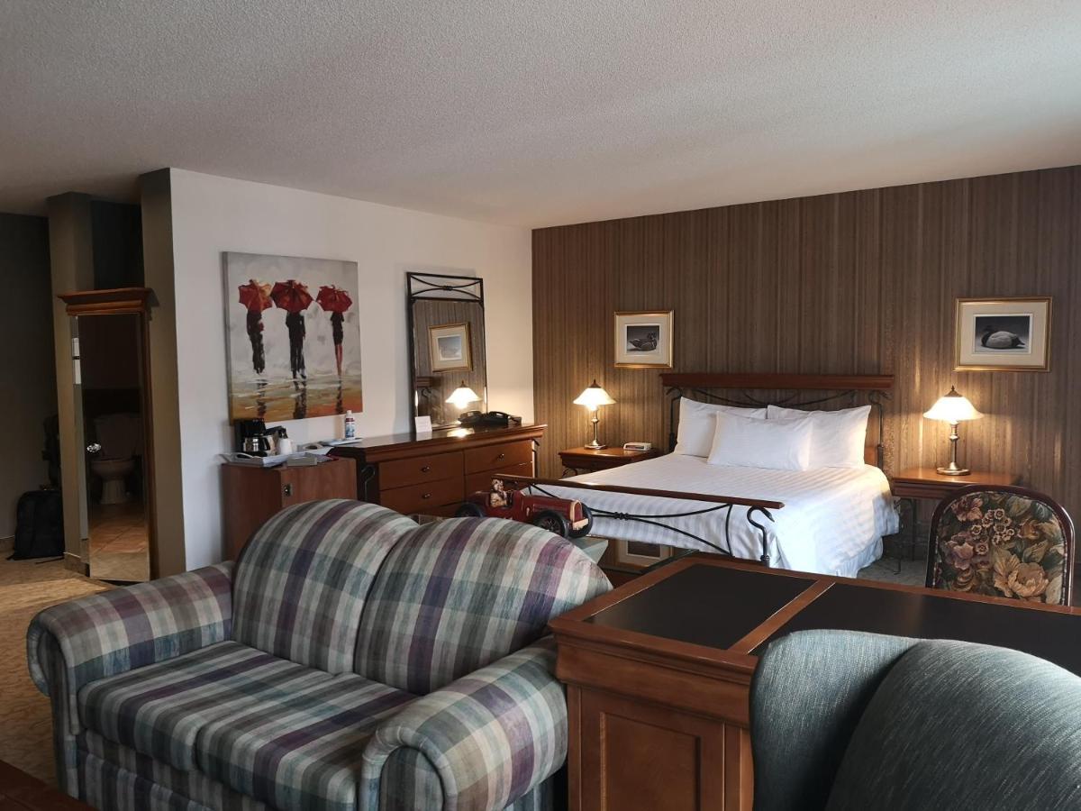 Auberge Des 21 La Baie Exterior photo